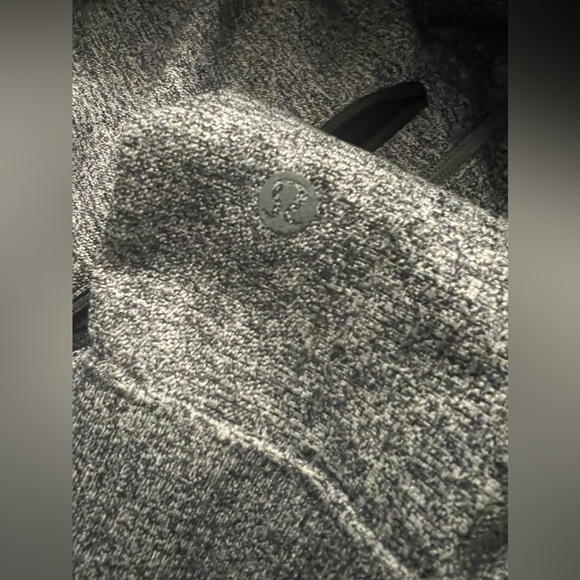 LuluLemon L Jacket - Picture 4 of 4